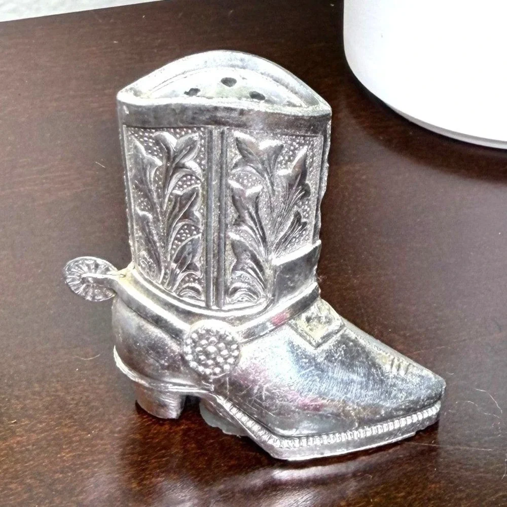 Vintage Mt Rushmore South Dakota Silver Cowboy Boot Salt‎ Pepper Shaker Souvenir